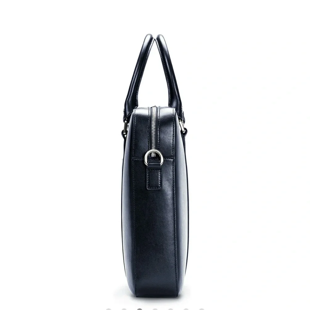 Sophisticated Blue Leather Briefcase for Men and ladies - Picture 4 of 11